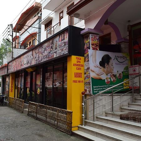 Hotel Raj Palace Rishikesh Bagian luar foto