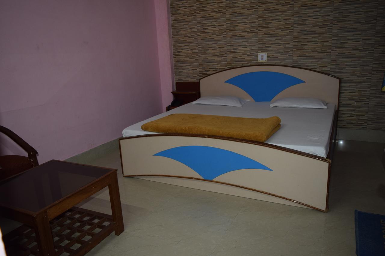 Hotel Raj Palace Rishikesh Bagian luar foto