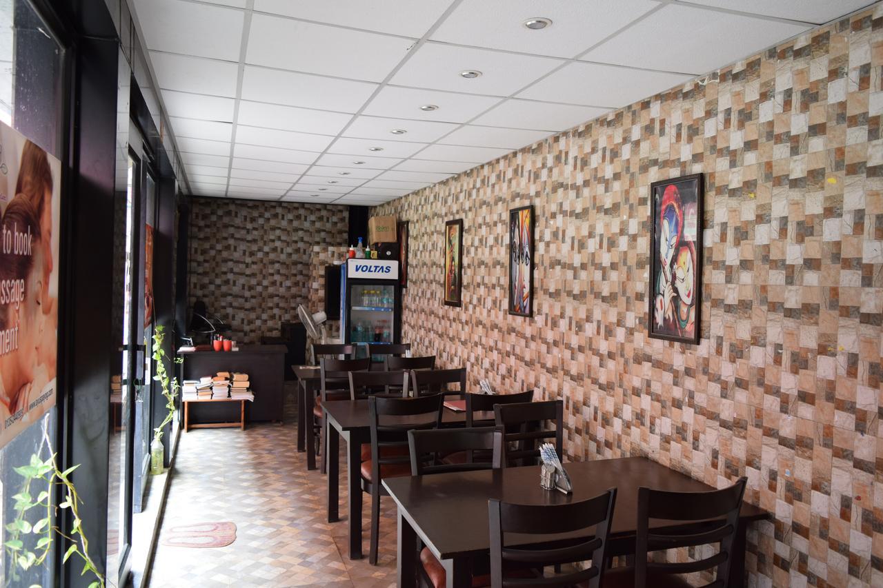 Hotel Raj Palace Rishikesh Bagian luar foto