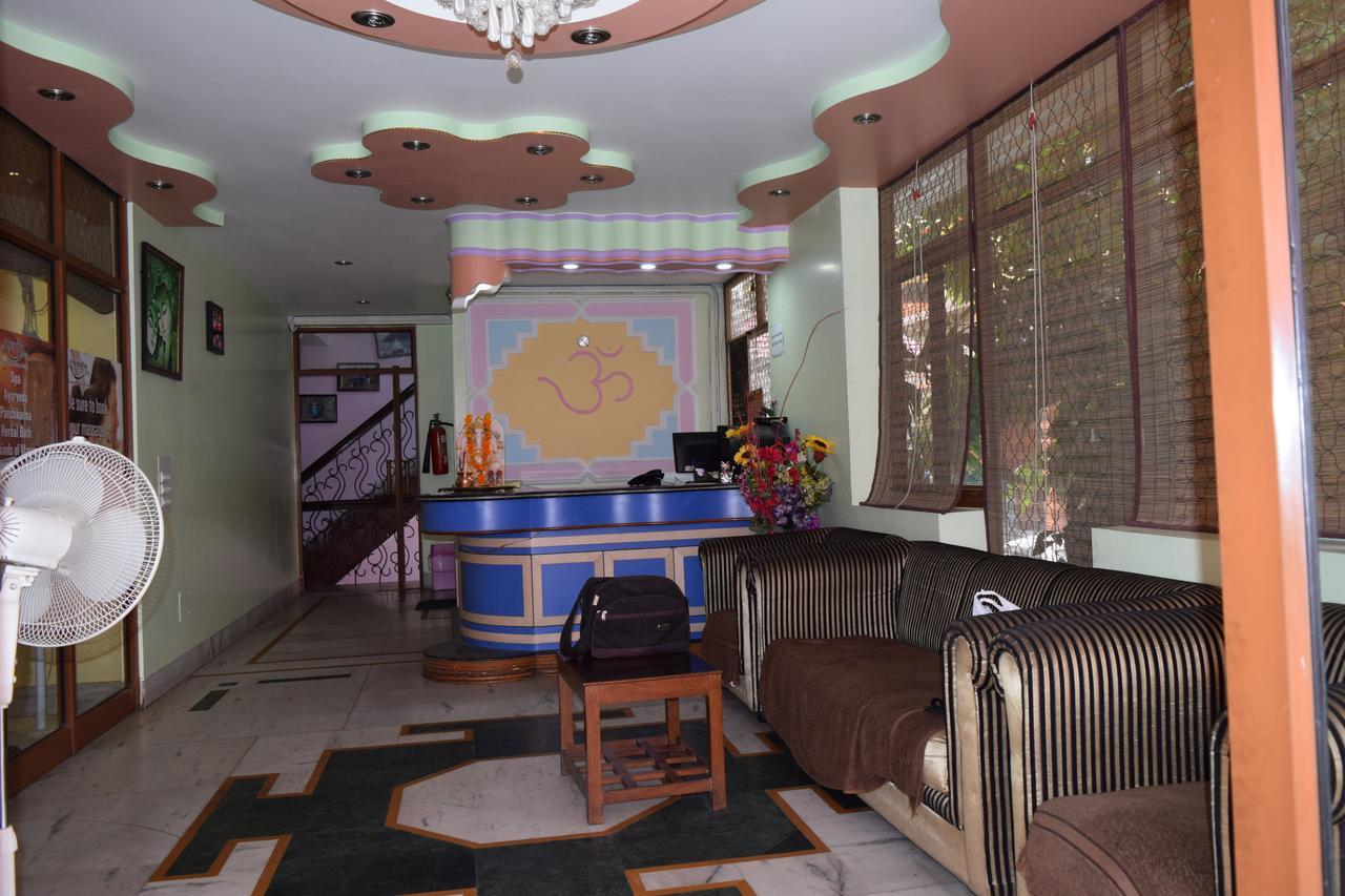 Hotel Raj Palace Rishikesh Bagian luar foto