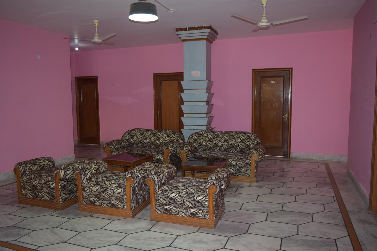 Hotel Raj Palace Rishikesh Bagian luar foto