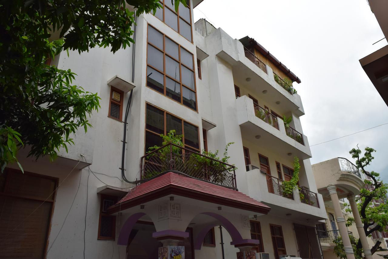 Hotel Raj Palace Rishikesh Bagian luar foto